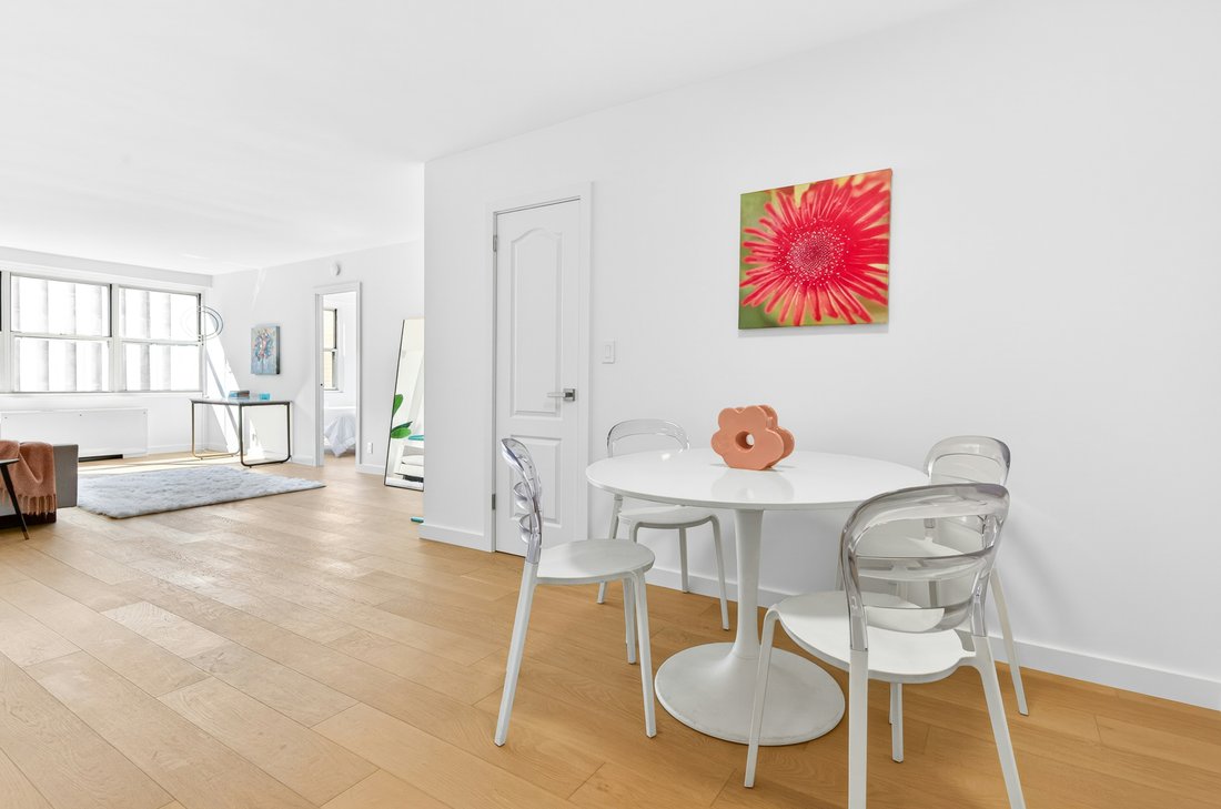 Co Op in New York, New York, United States 3 - 17411576