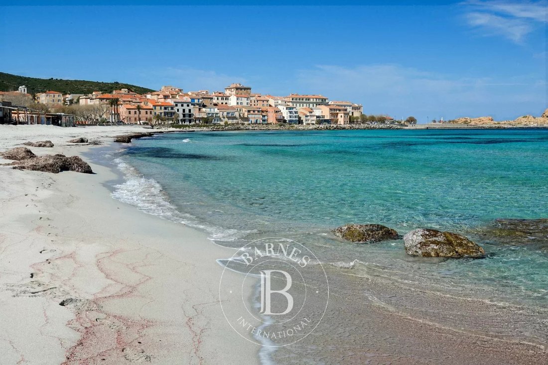 Land in L'Île-Rousse, Corsica, France 4 - 17930862