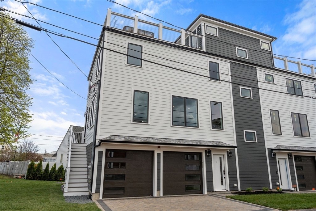 Condo in Revere, Massachusetts, United States 1 - 17927977