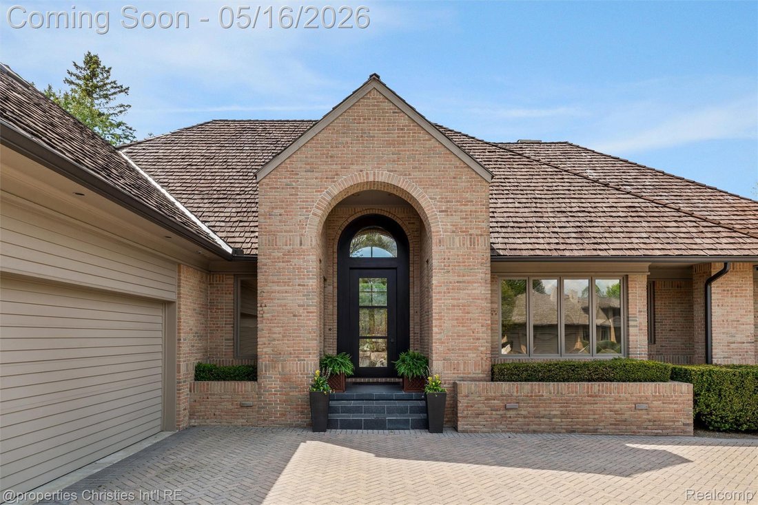 Condo in Bloomfield Hills, Michigan, United States 4 - 17942880