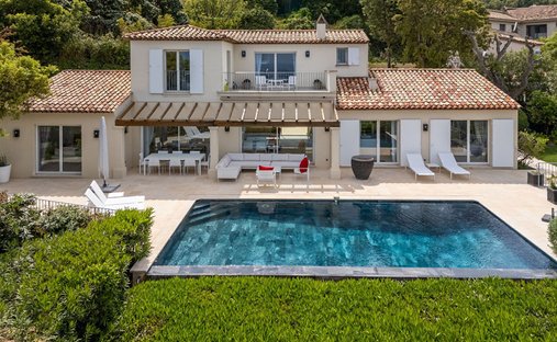 Villa in Gassin, Provence-Alpes-Côte d'Azur, France 1