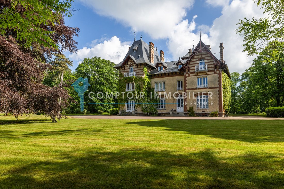 Castle in Centre Ville-Cathédrale, Evreux, France 3 - 17935108