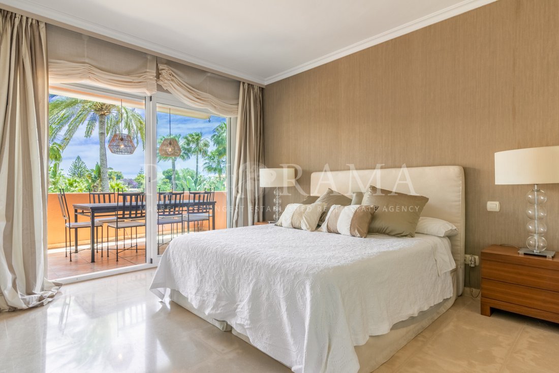 Apartment in Puerto Banus, Marbella, Spain 5 - 10566820