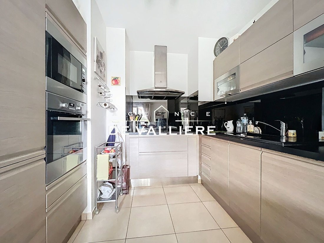 Apartment in Centre, Nanterre, France 3 - 16067390