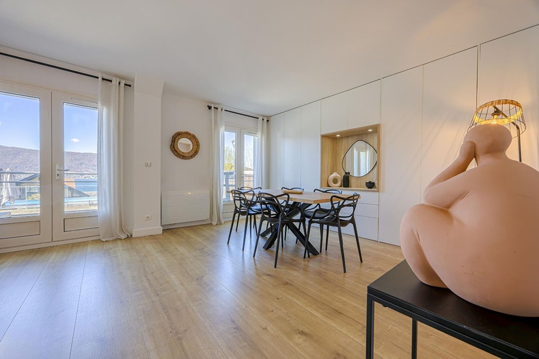 Appartamento a Veyrier-du-Lac, Auvergne-Rodano-Alpi, Francia 2 - 17562550