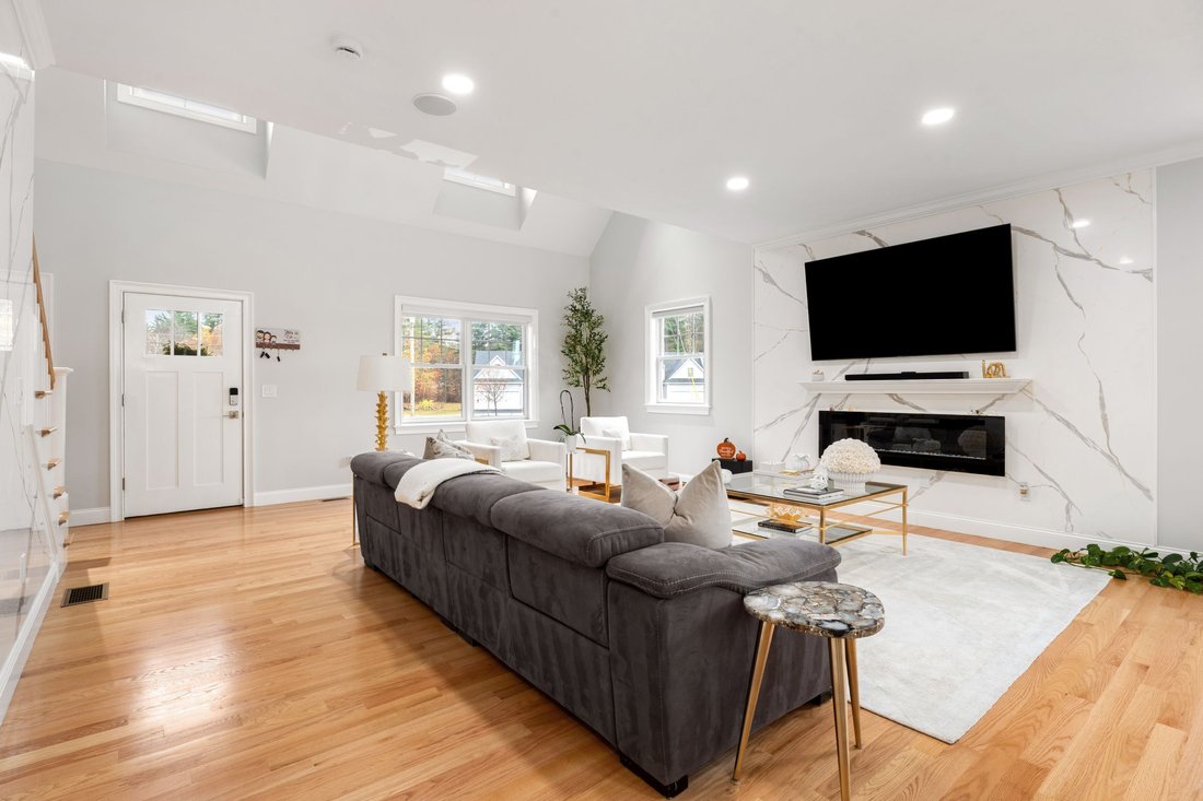 House in Sandown, New Hampshire, United States 5 - 17929532