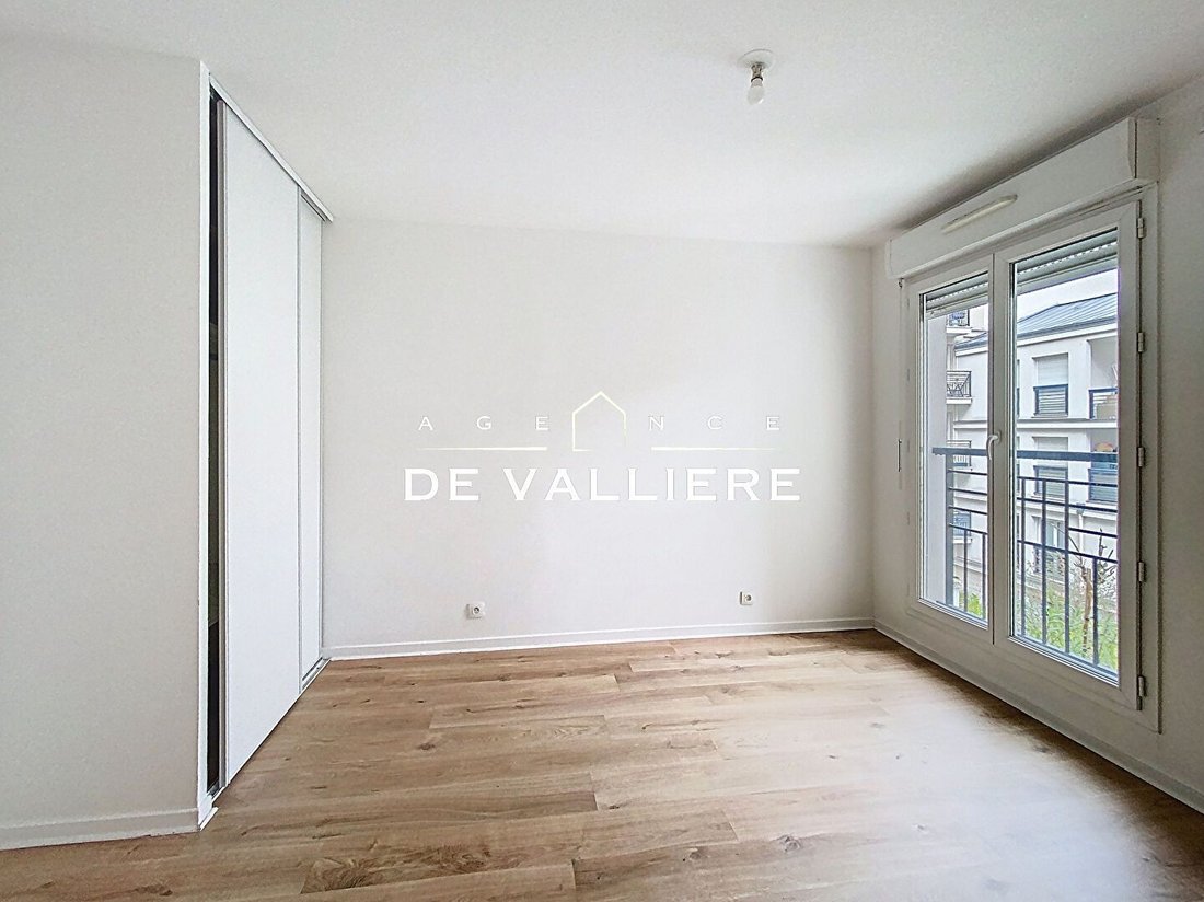Apartment in Puteaux, Ile-de-France, France 5 - 17565878