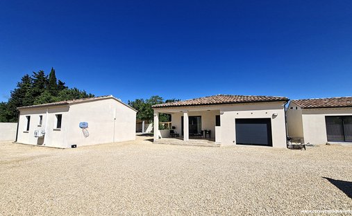 Villa à Mondragon, Provence-Alpes-Côte d'Azur, France 1
