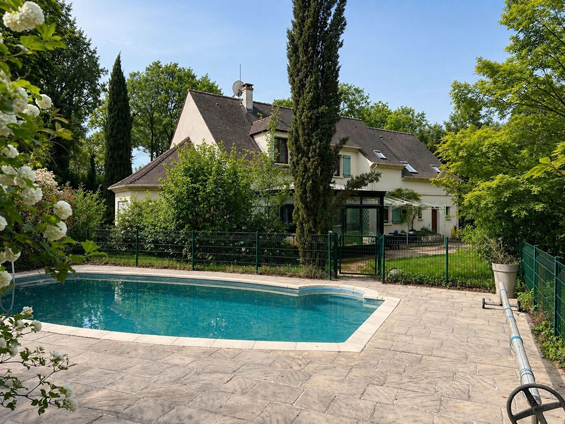 House in Ouest, Lamorlaye, France 2 - 17799181