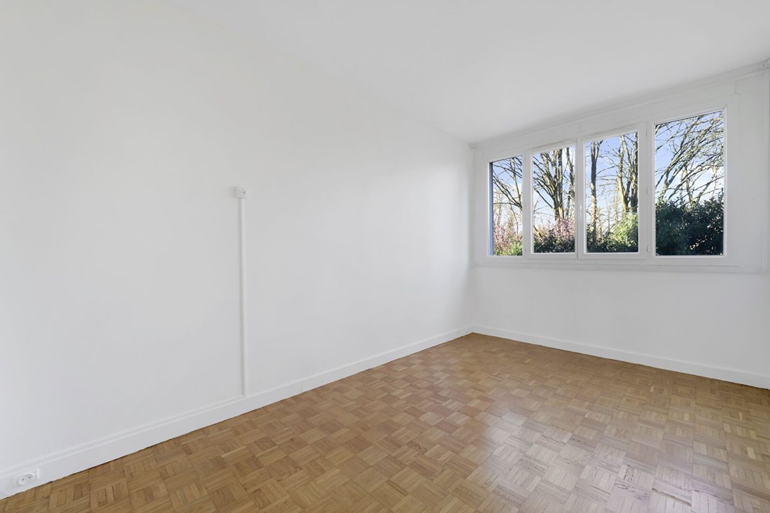 Apartment in Pereire-Malesherbes, Paris 17e Arrondissement, Paris 5 - 16105169