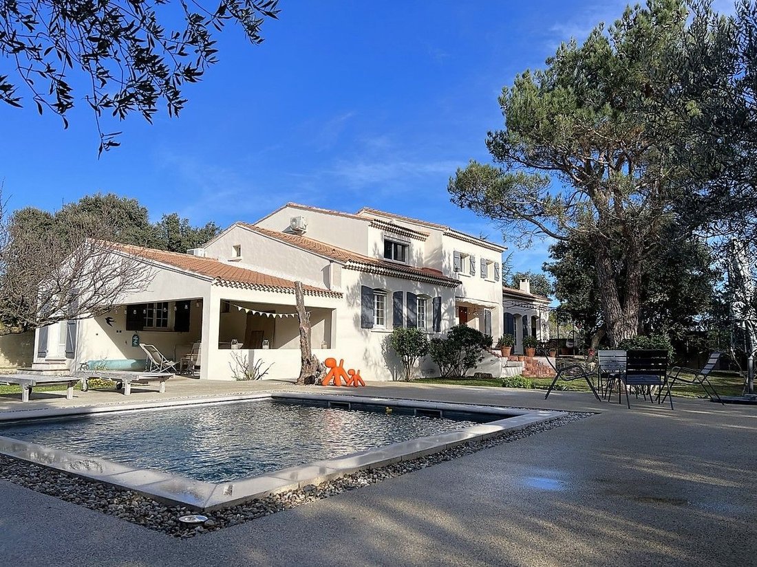 House in Ouest, Rochefort-du-Gard, France 2 - 16408679