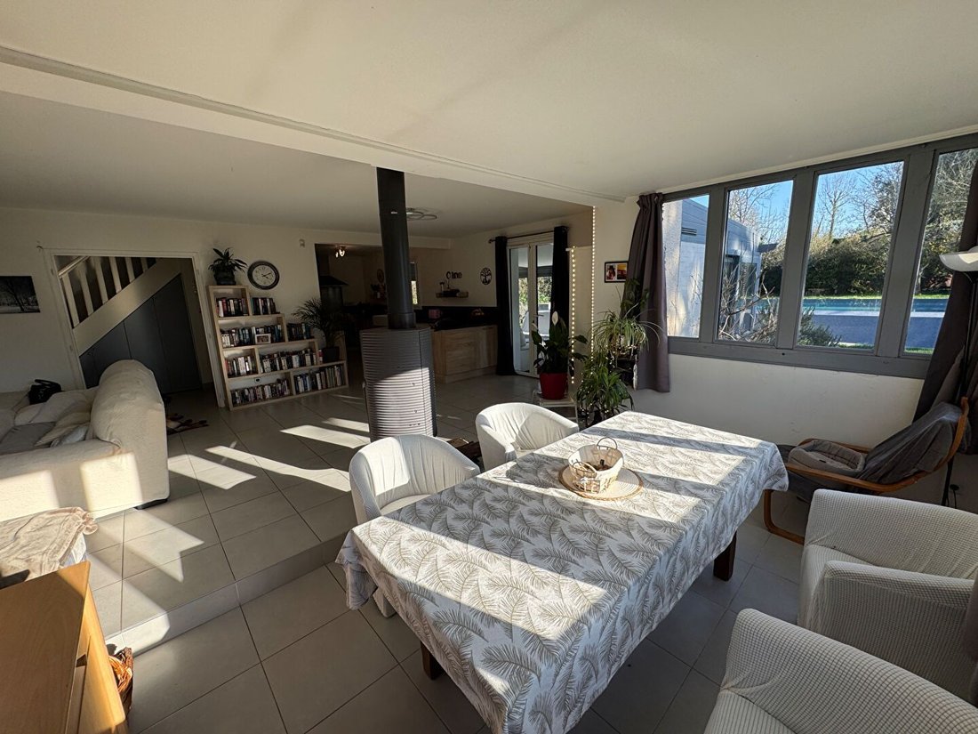 House in Montfort-l'Amaury, Ile-de-France, France 5 - 17367059