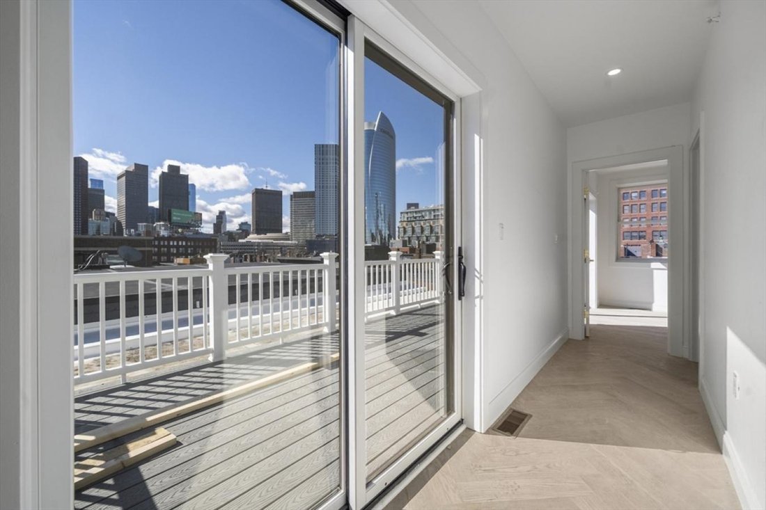 House in Boston, Massachusetts, United States 5 - 17937699