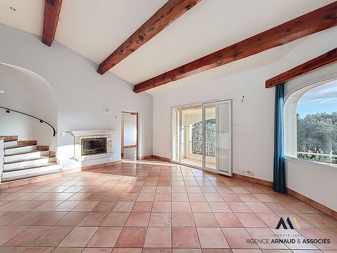 House in La Cadiere-d'Azur, Provence-Alpes-Côte d'Azur, France 5 - 17068507