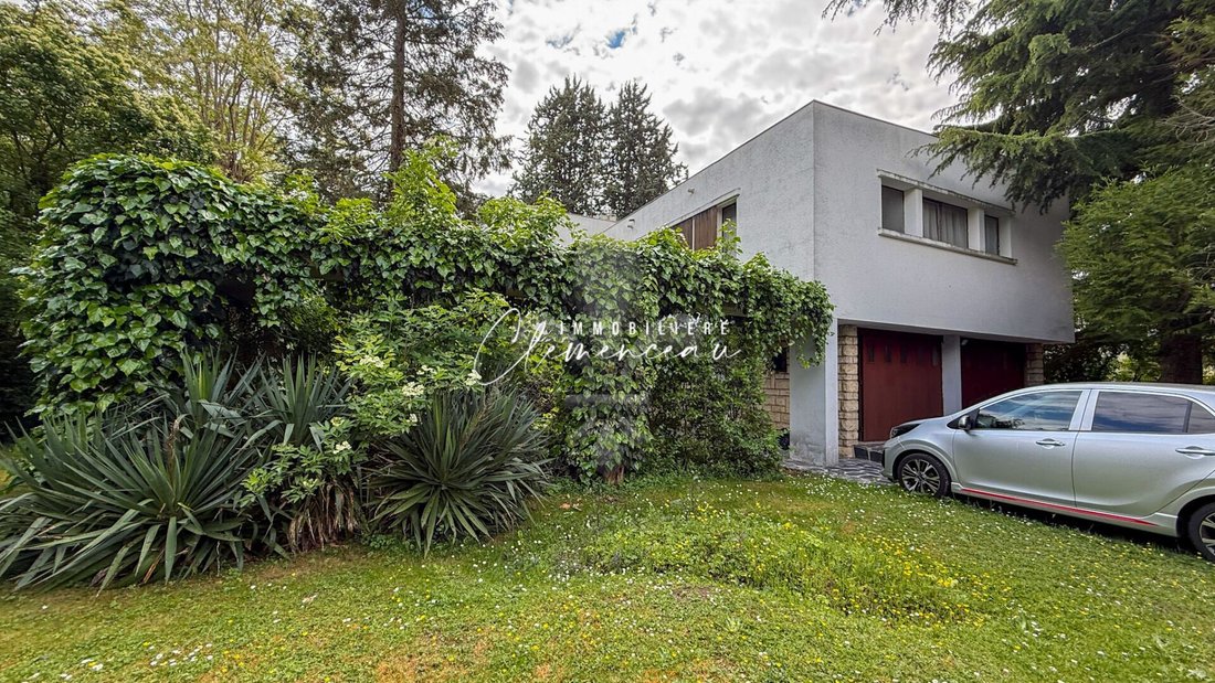 House in Poissy, Ile-de-France, France 5 - 17882863