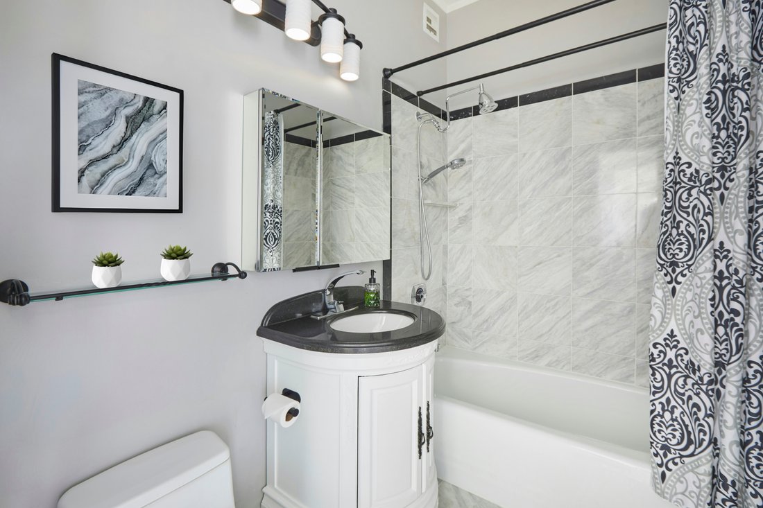Condo in New York, New York, United States 4 - 17687602