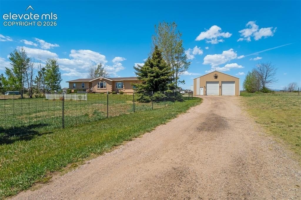 House in Colorado Springs, Colorado, United States 2 - 17936207