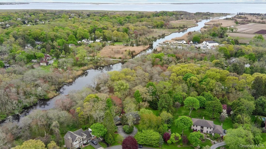 House in Yaphank, New York, United States 2 - 17933617
