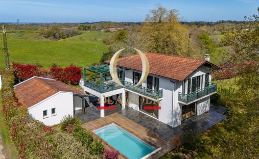 House in Saint-Pée-sur-Nivelle, Nouvelle-Aquitaine, France 1