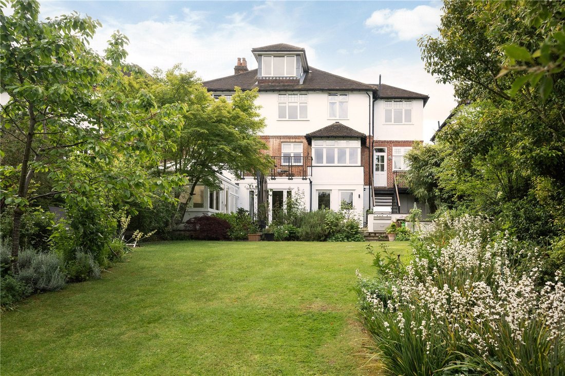 Haus in Copse Hill, Merton, England 1 - 17670842