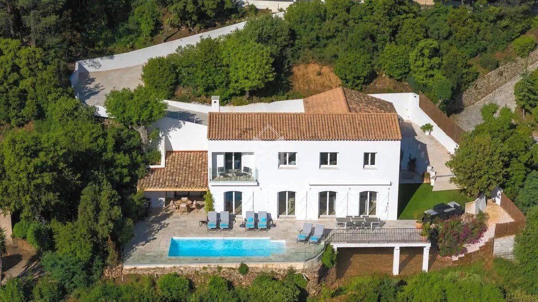 Villa in Nord, Cavalaire-sur-Mer, France 5 - 17902613