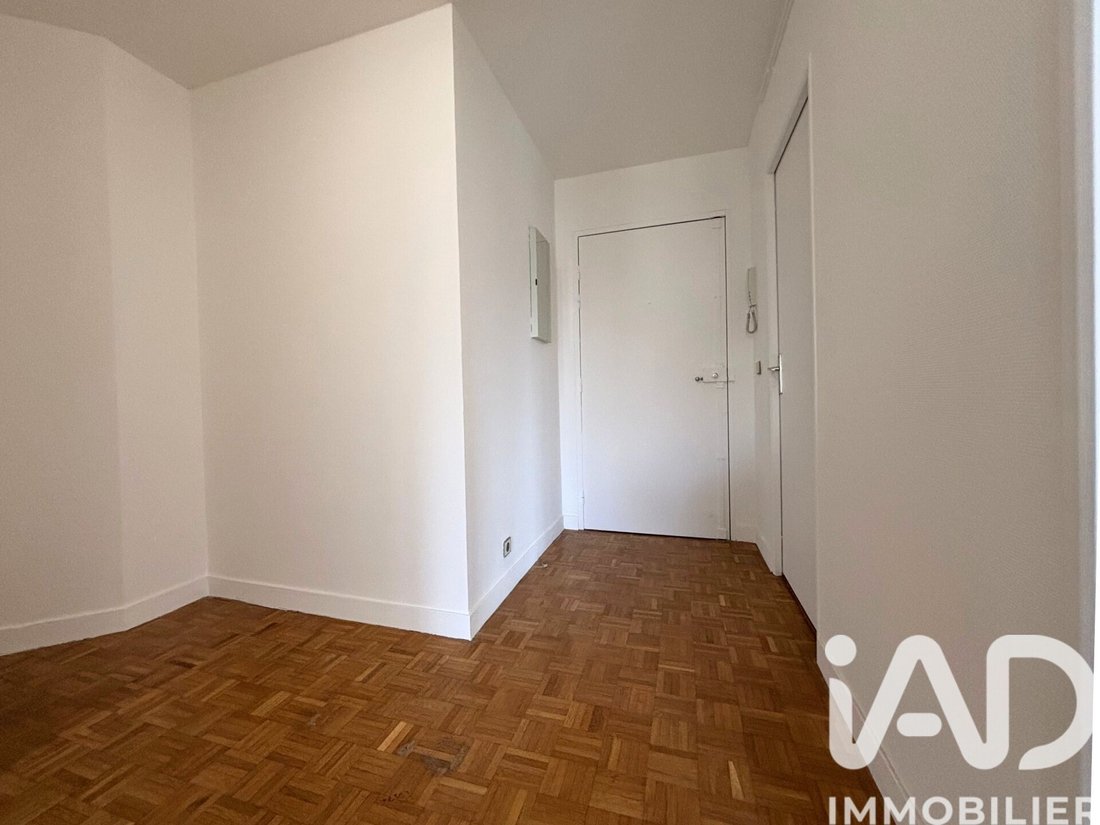 Apartment in La Garenne-Colombes, Ile-de-France, France 4 - 17943376