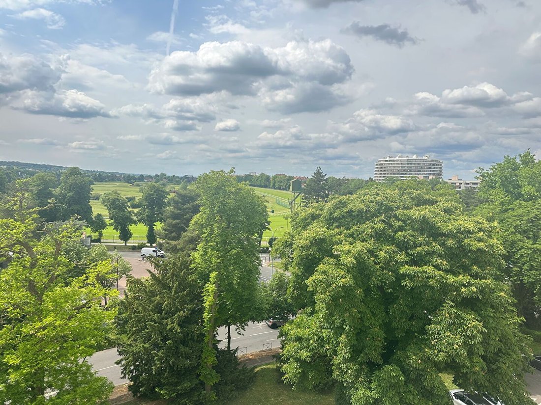 Apartment in Saint-Cloud, Ile-de-France, France 1 - 16099547