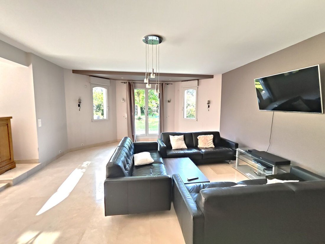 House in Village Doumer, Carrieres-sur-Seine, France 5 - 17907330