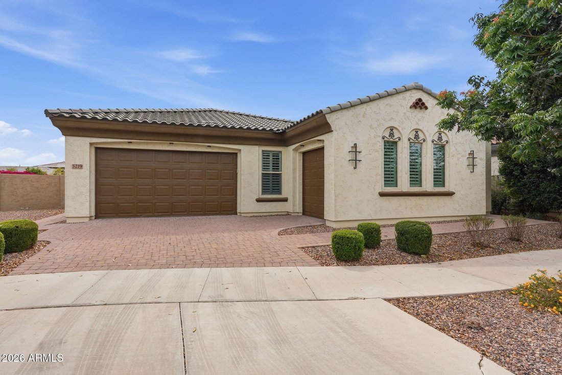 House in Mesa, Arizona, United States 1 - 17930381