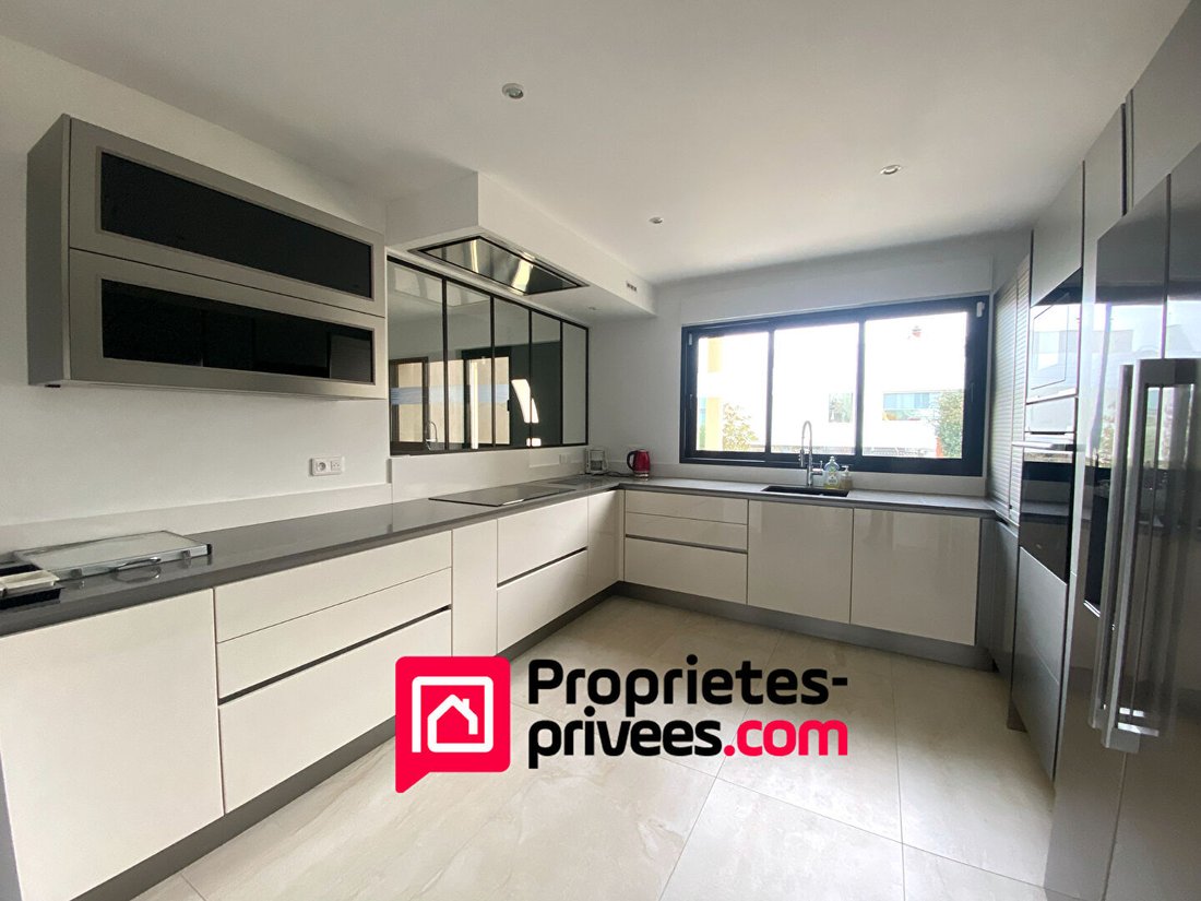 Villa in Musiciens-Roosevelt, Sceaux, France 2 - 17939922