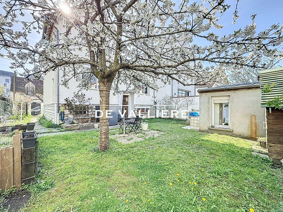 House in Centre Ville, Rueil-Malmaison, France 1 - 17649982