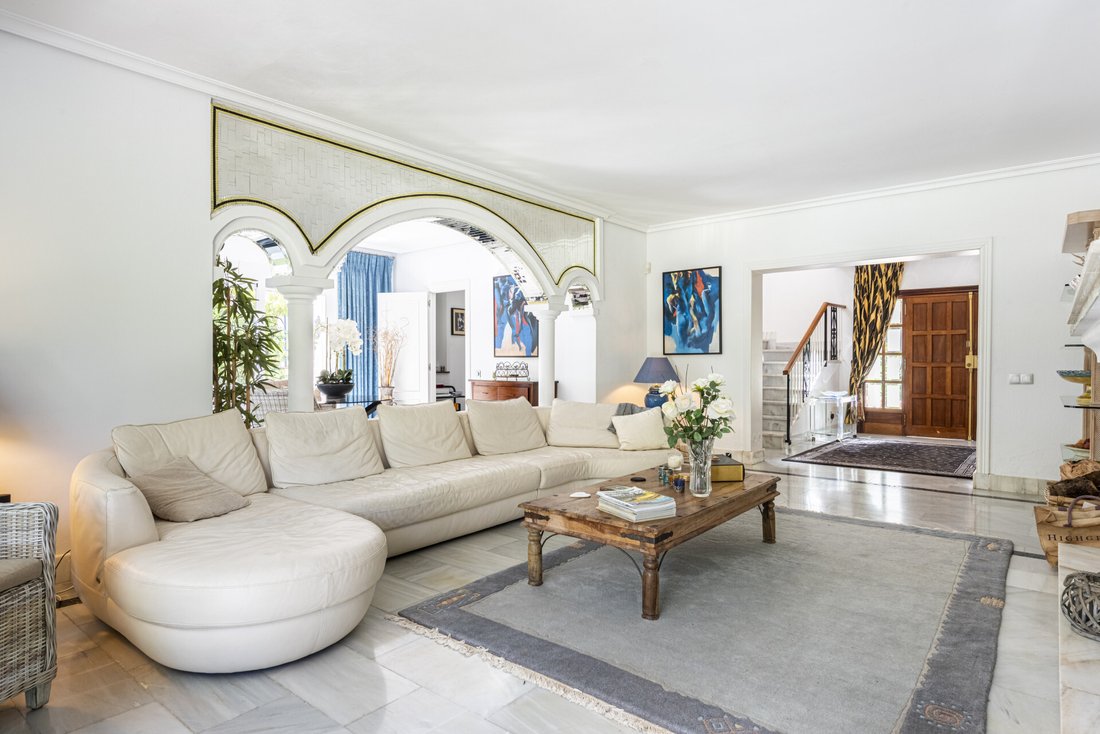 Villa in Nueva Andalucia, Marbella, Spain 3 - 17935082