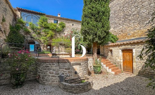 House in Goudargues, Occitania, France 1