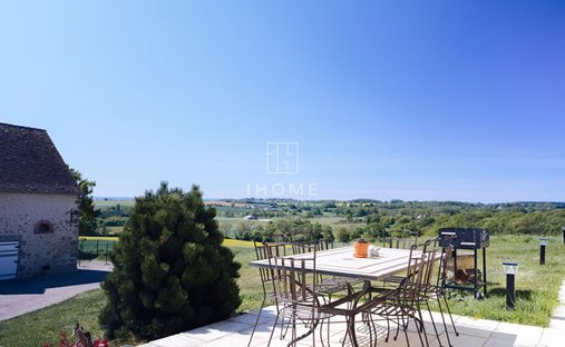 House in Oisseau-le-Petit, Pays de la Loire, France 1