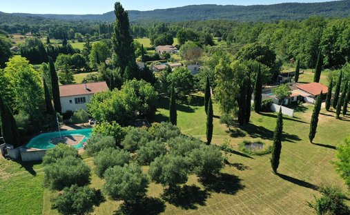 House in Villecroze, Provence-Alpes-Côte d'Azur, France 1