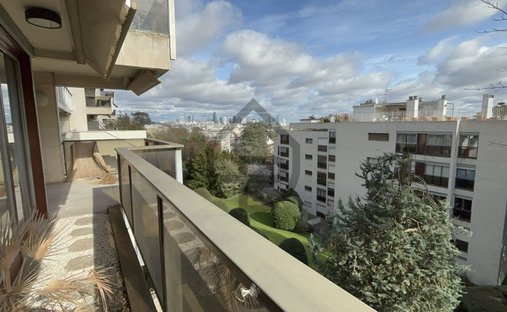 Apartment in Saint-Cloud, Ile-de-France, France 1