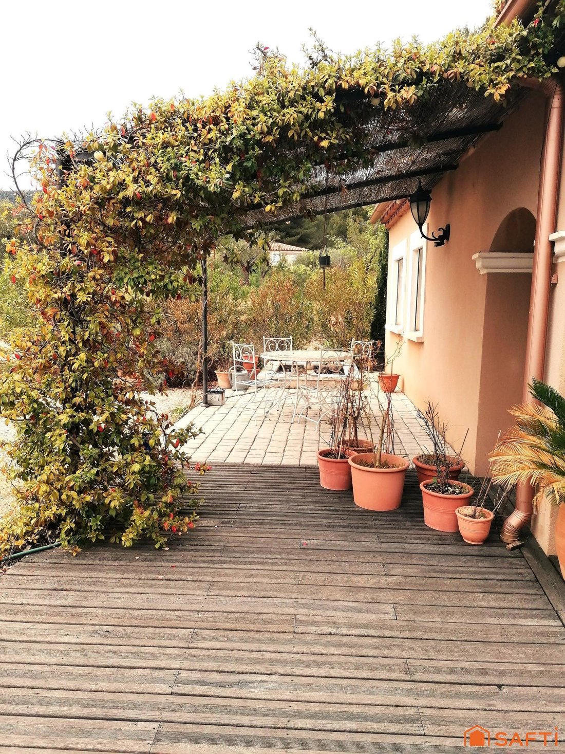 Casa en Saint-Zacharie, Provenza-Alpes-Costa Azul, Francia 1 - 17685356