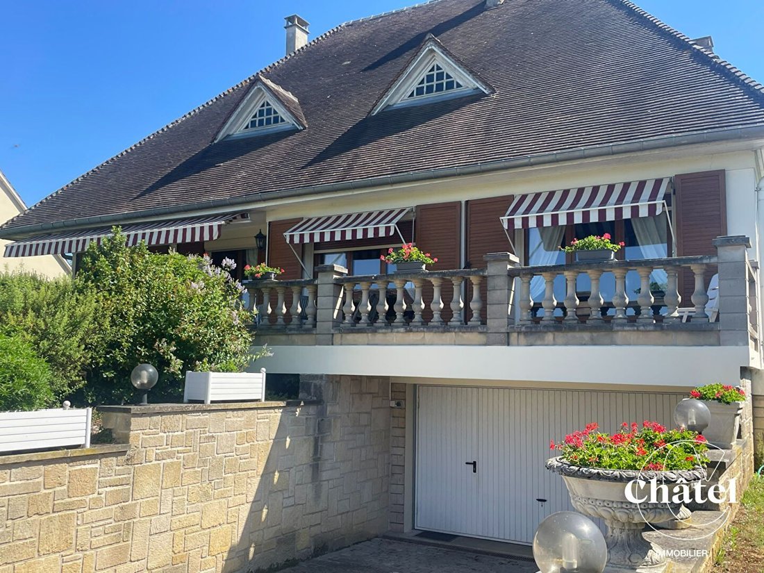 House in Senlis, Hauts-de-France, France 1 - 16479779