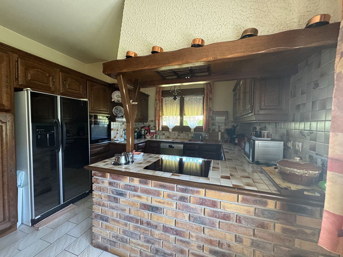 House in Villers-Saint-Frambourg, Villers-Saint-Frambourg-Ognon, France 4 - 16461339