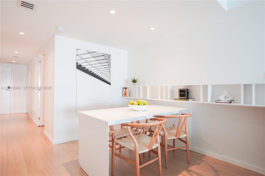 Condo in Bal Harbour, Florida, United States 3 - 17942870