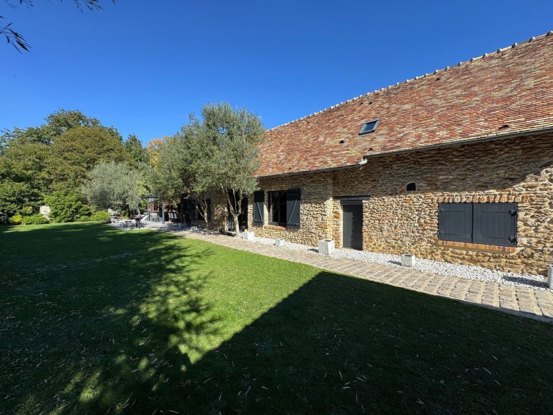 House in Grosrouvre, Ile-de-France, France 1 - 16253008