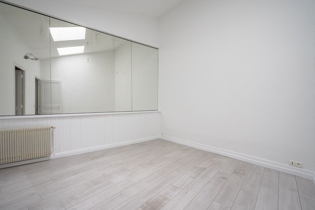 Apartment in Lorette-Martyrs, Paris 9e Arrondissement, Paris 4 - 16105178