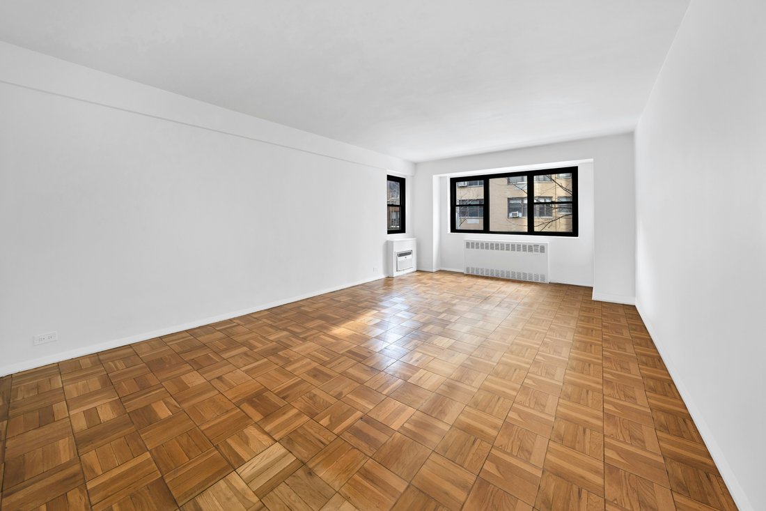 Co Op in New York, New York, United States 2 - 17070253