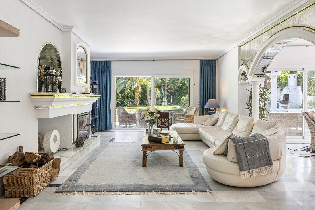 Villa in Nueva Andalucia, Marbella, Spain 2 - 17935082