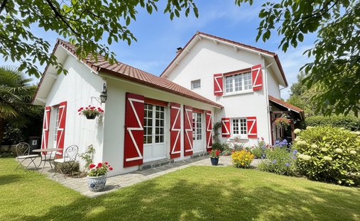 House in Centre Ville, Houilles, France 1