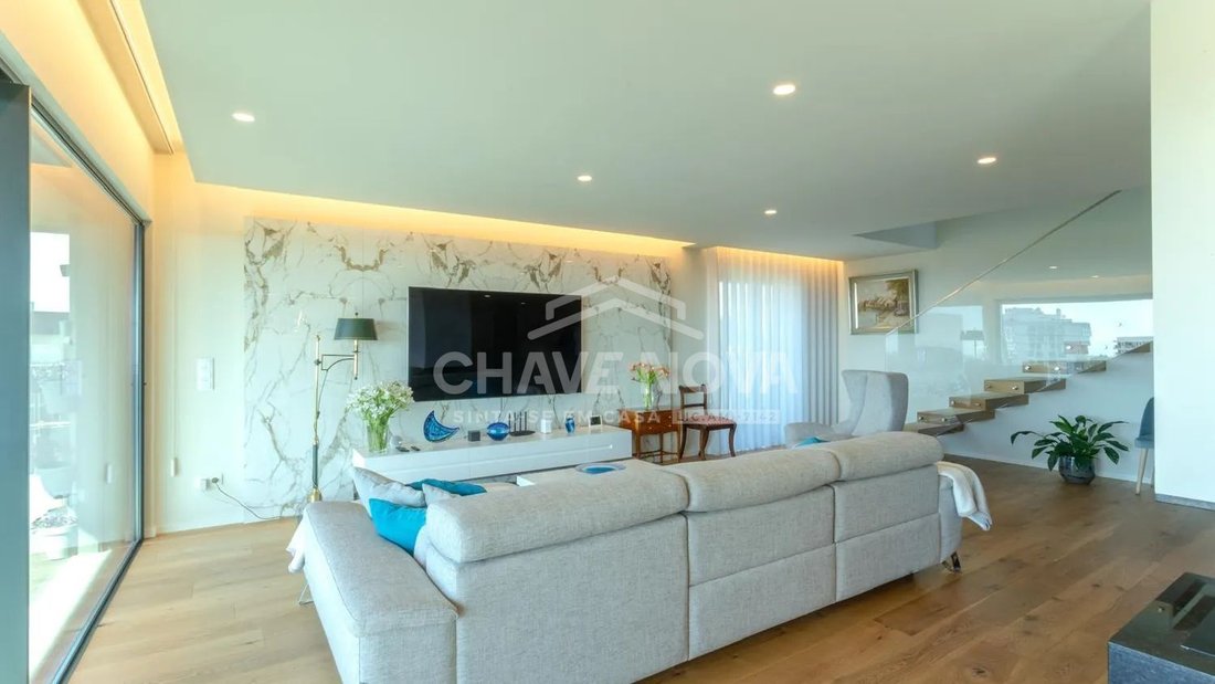 Apartment in Santa Marinha e Sao Pedro da Afurada, Porto District, Portugal 3 - 17942642