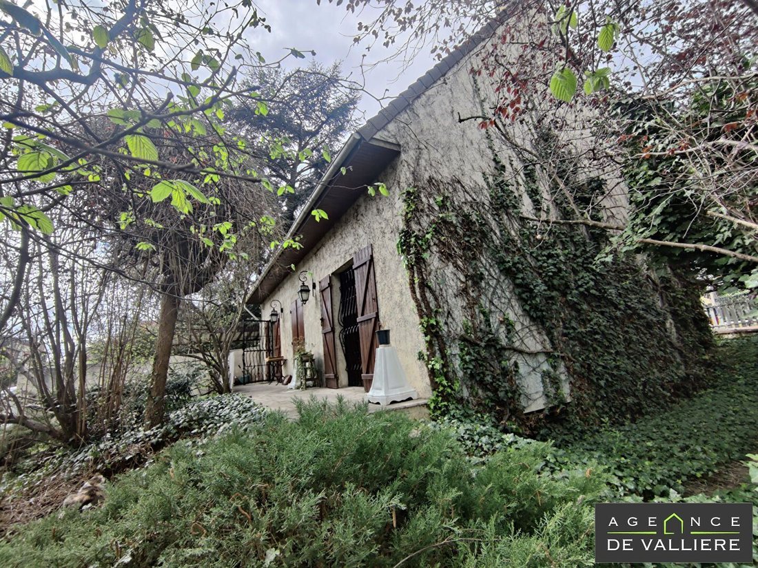 House in Plateau Ouest, Suresnes, France 2 - 16067101