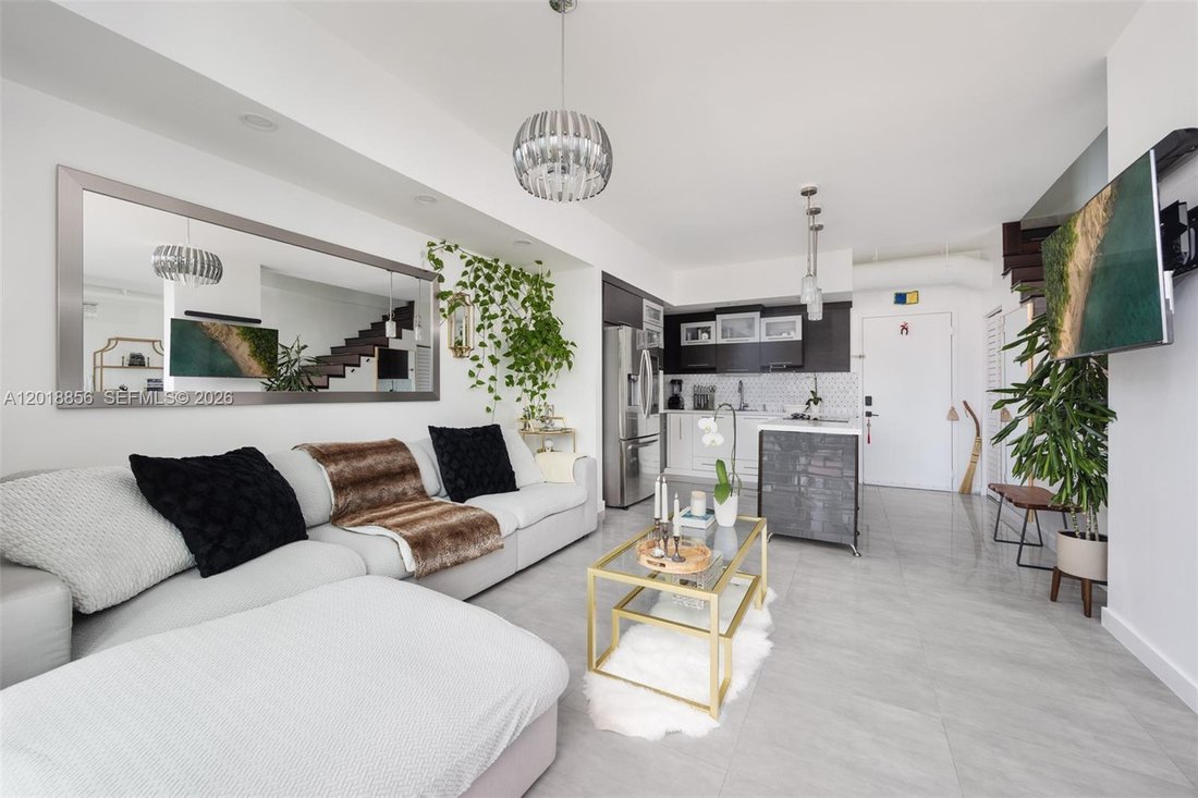 Condo in Miami, Florida, United States 3 - 17928216