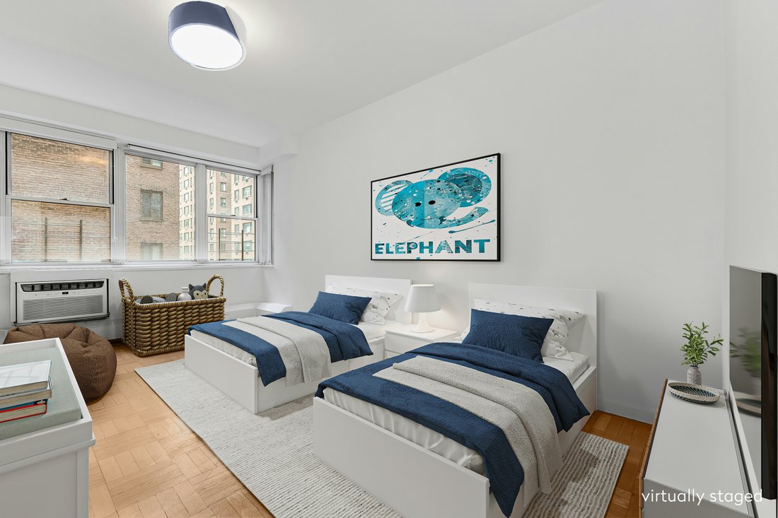 House in New York, New York, United States 5 - 16748413