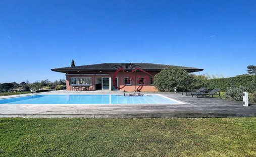 House in Latresne, Nouvelle-Aquitaine, France 1